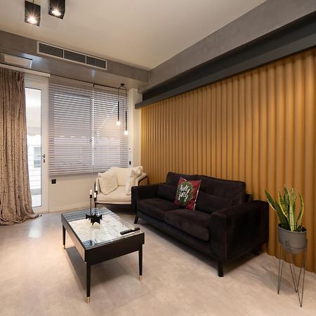 A Place 4U No6 - City Escape With Balcony Lounge & Open Living Space أثينا المظهر الخارجي الصورة