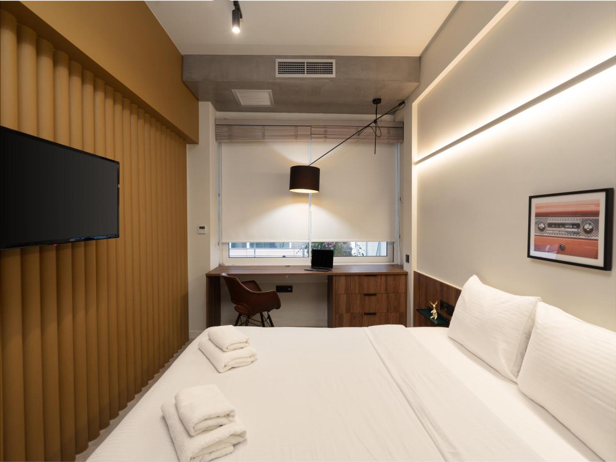 A Place 4U No6 - City Escape With Balcony Lounge & Open Living Space أثينا المظهر الخارجي الصورة