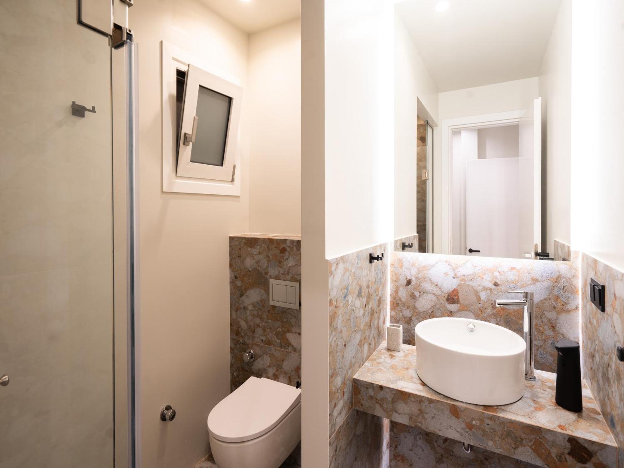 A Place 4U No6 - City Escape With Balcony Lounge & Open Living Space أثينا المظهر الخارجي الصورة